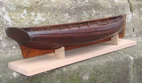 Barque en bois