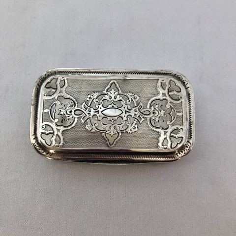 Boîte à priser rectangulaire