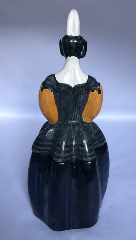 Bonbonnière en forme de bigoudène