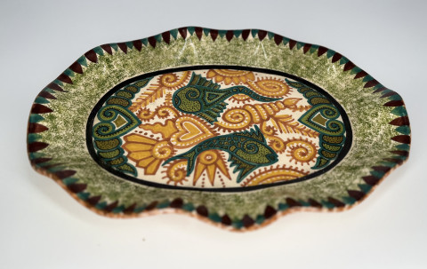 Grand plat à décor de poissons
