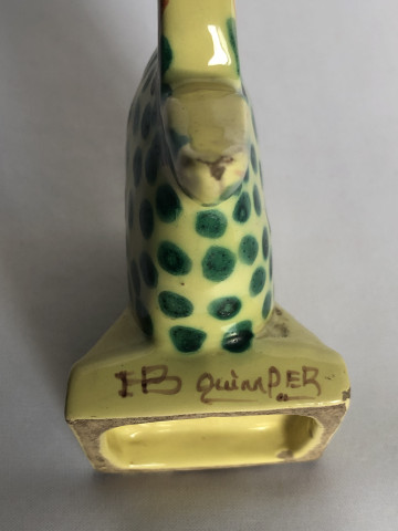 Porte cigarettes en forme de poisson à pois vert