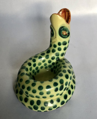  Porte pipe en forme de serpent à pois vert