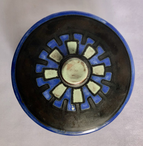 Bonbonnière à décor géométrique