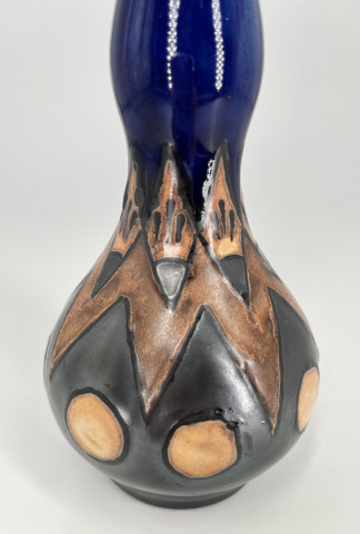 Vase de forme coloquinte à décor géométrique
