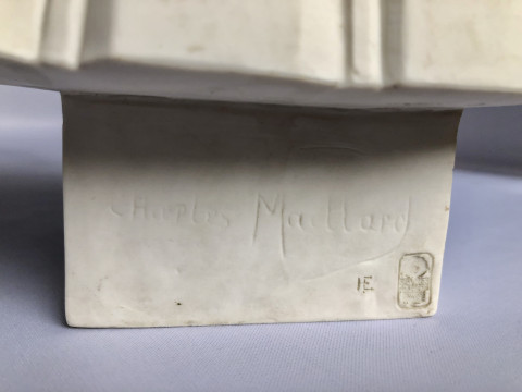 Signature de la manufacture et de l'artiste