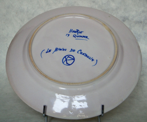 Dos de l'assiette avec signature et titre