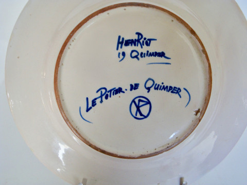 Signature Manufacture Henriot, titre et monogramme de l'auteur