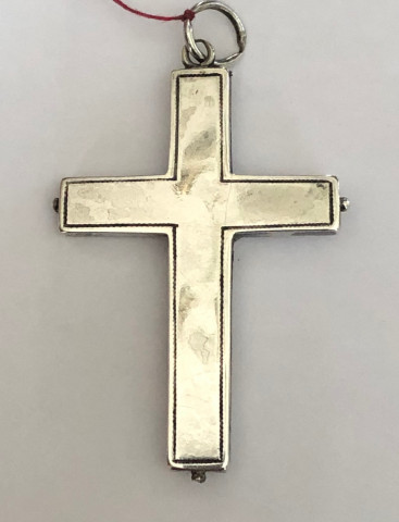 Croix reliquaire en argent