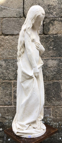 Jeune fille aux longs cheveux par Fréour