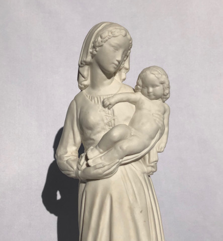 Vierge à l'enfant par Henri Bouchard