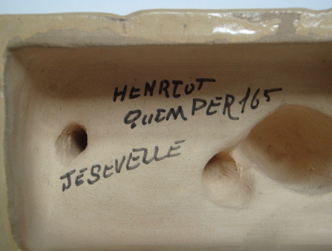 Signatures sous la pièce