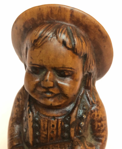 Tabatière d'un petit breton et son chien