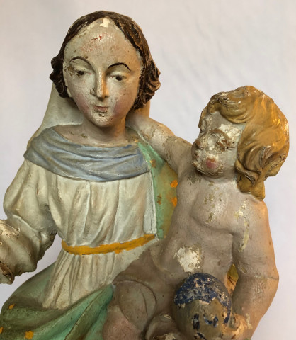 Vierge à l'enfant en bois polychrome XVIIIe