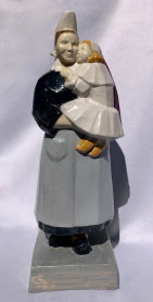  Bigoudène et son enfant