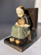 Petite fille à l'écueille par Berthe Savigny