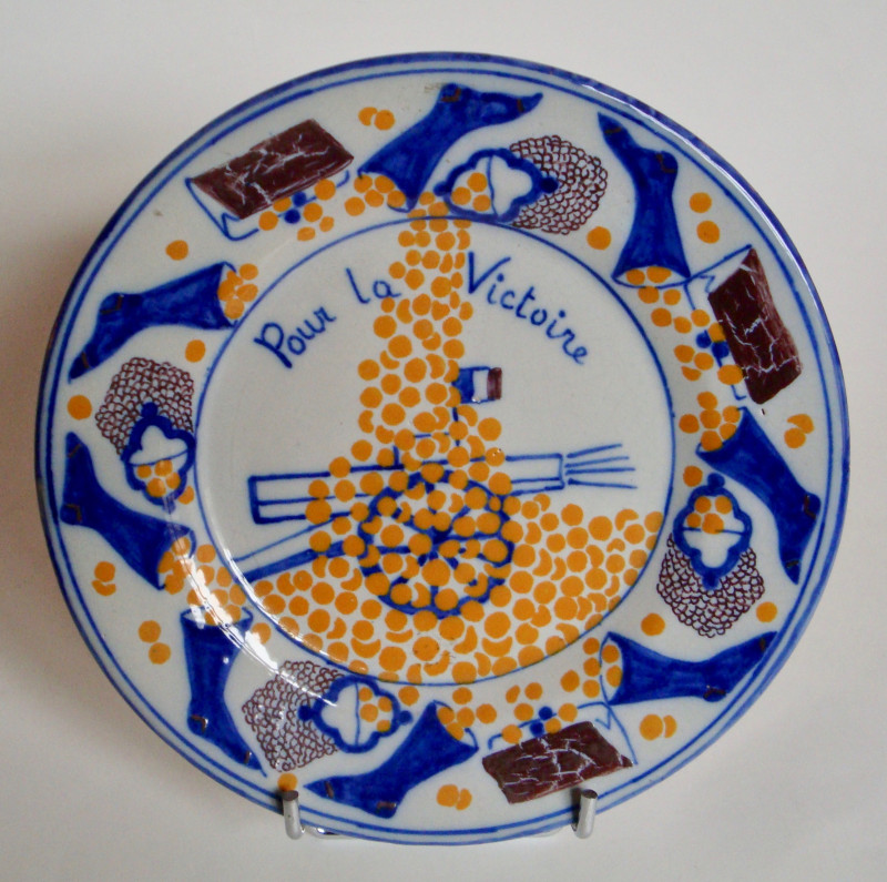 Assiette 14/18 titrée "Pour la victoire"