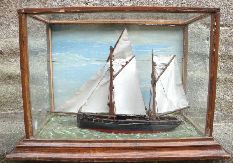 Diorama d'un bateau de pêche
