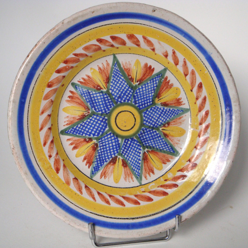 Assiette à décor d'étoile XIXème Quimper