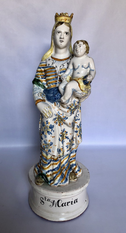 Grande Vierge de Nevers Titrée Santa Maria