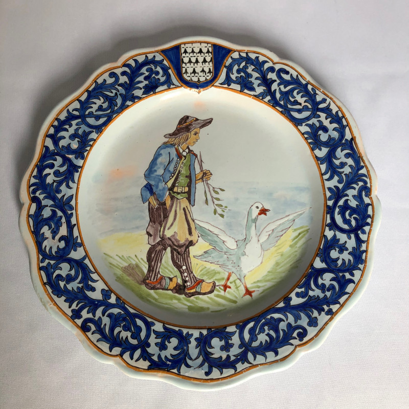 Assiette à décor du gardien d'oie de Saint-Thois par porquier-Beau