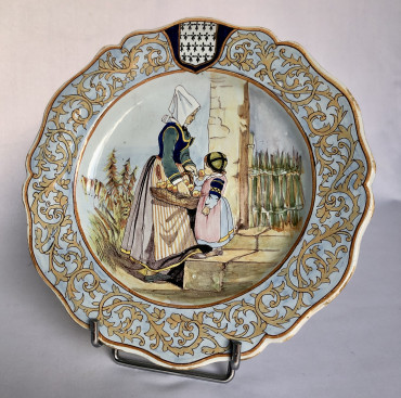 Femme et enfant au panier de pommes de Port Launay