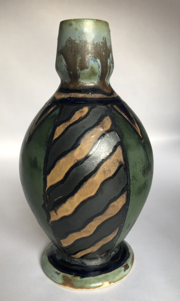 Petit vase à col resserré