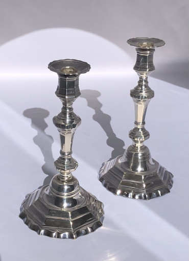 Paire de bougeoirs Louis XV
